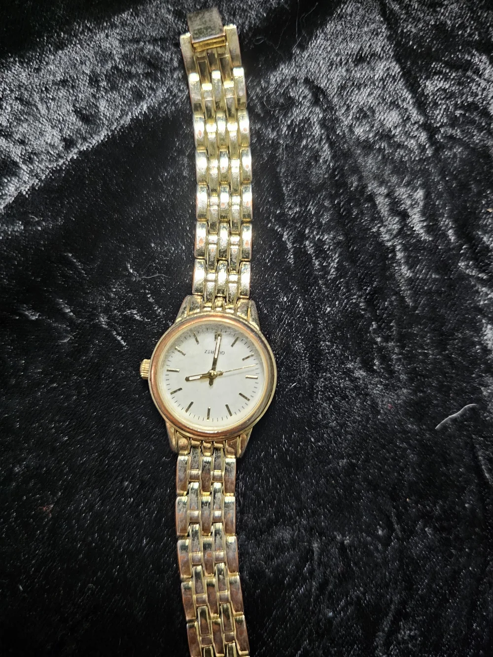 Gold Tone Women's Bracelet Watch - Classic White Dial size 7